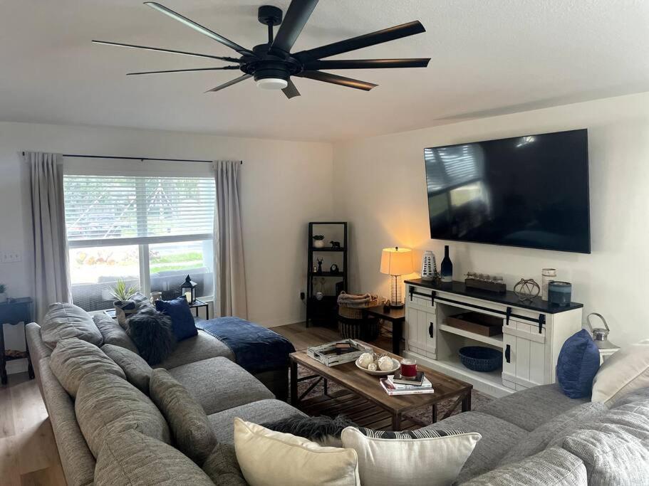 Riverside Riviera At Seminole Heights Tampa Exterior photo